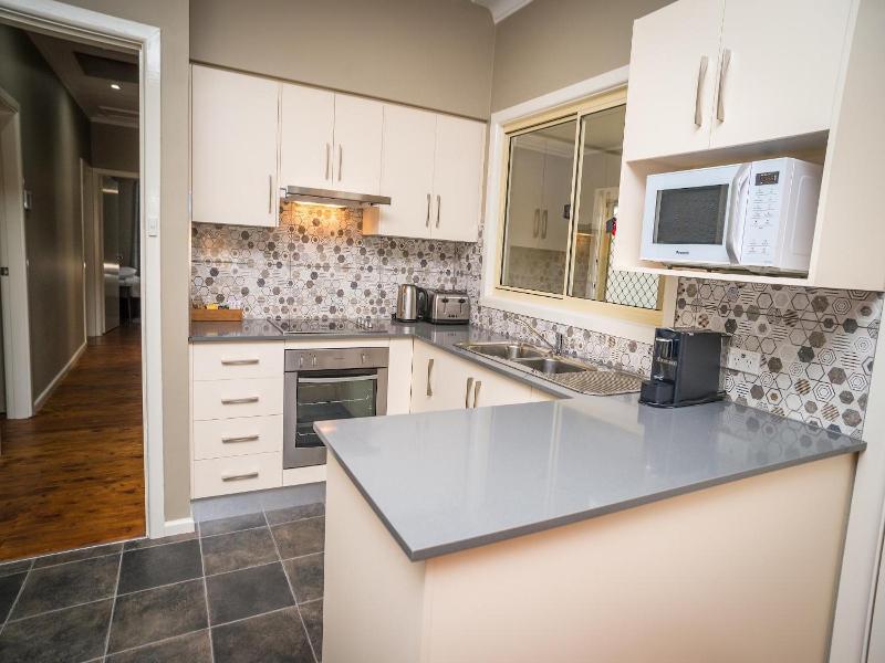 Manera Heights Apartments image