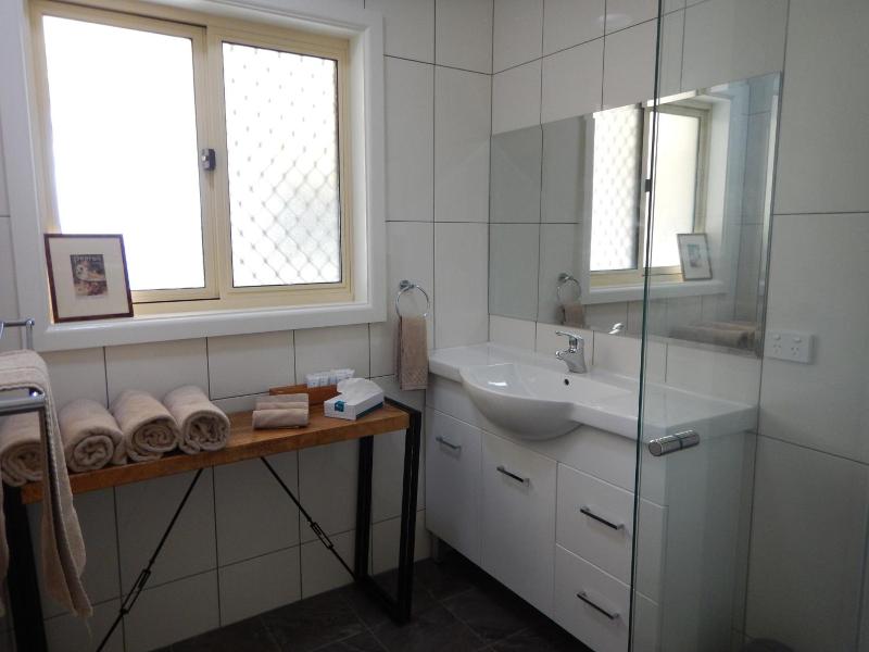 Manera Heights Apartments image