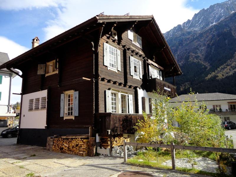 Gotthard Backpacker image
