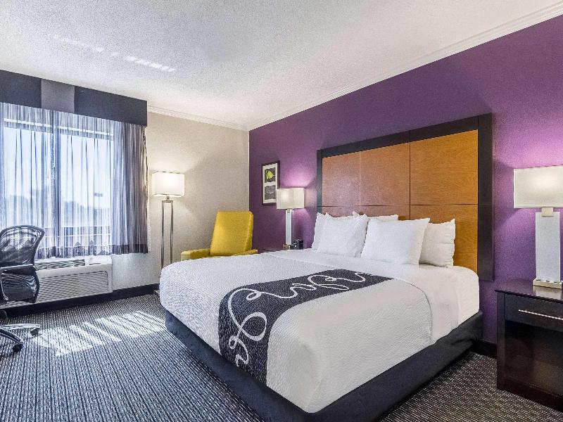 La Quinta Inn & Suites Durham / Chapel Hill image