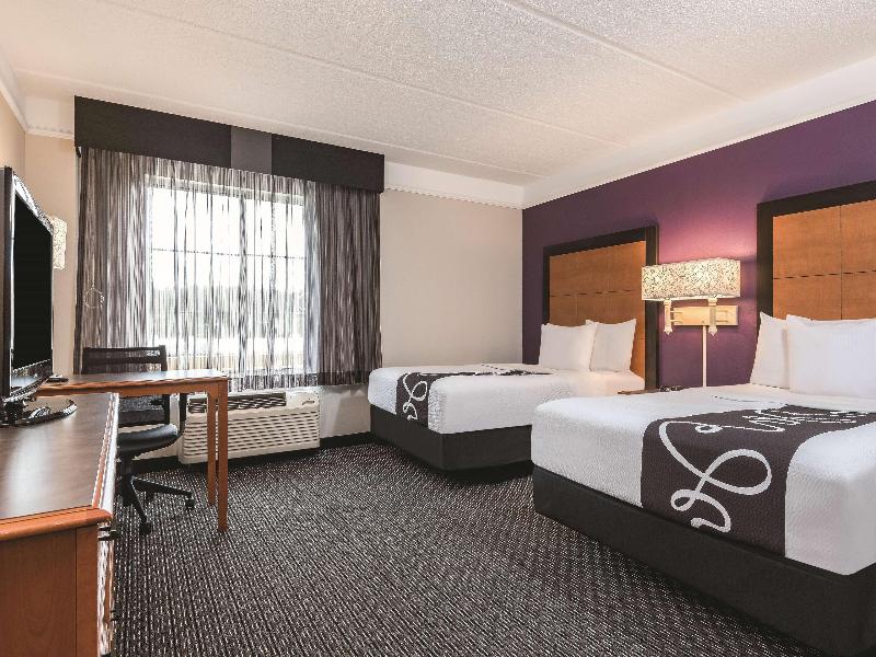 La Quinta Inn & Suites Durham / Chapel Hill image