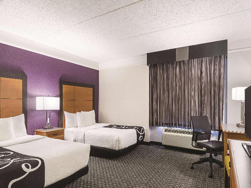 La Quinta Inn & Suites Durham / Chapel Hill image
