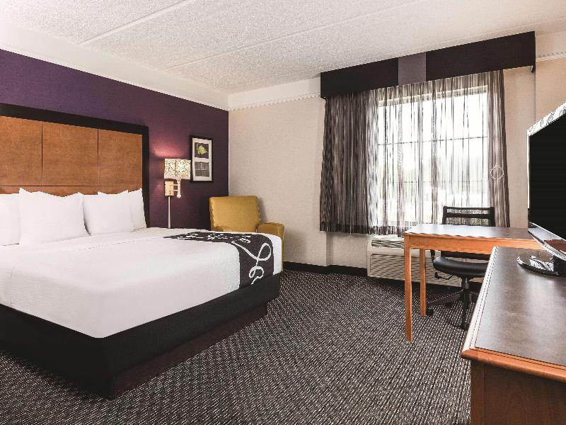 La Quinta Inn & Suites Durham / Chapel Hill image
