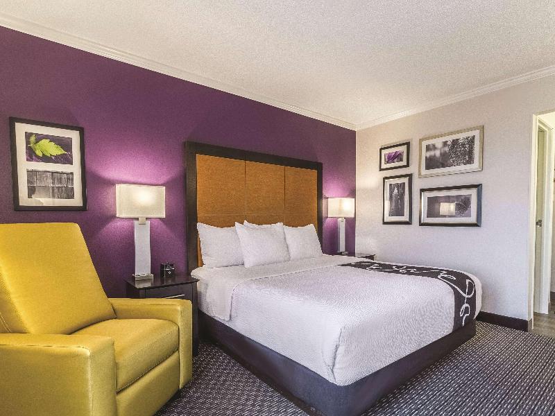 La Quinta Inn & Suites Durham / Chapel Hill image