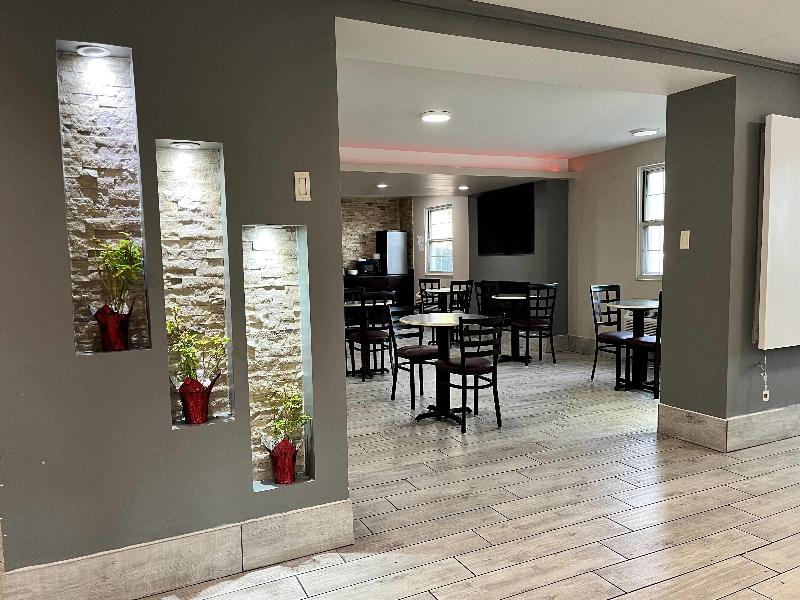 Baymont by Wyndham Indianapolis Airport Lynhurst image