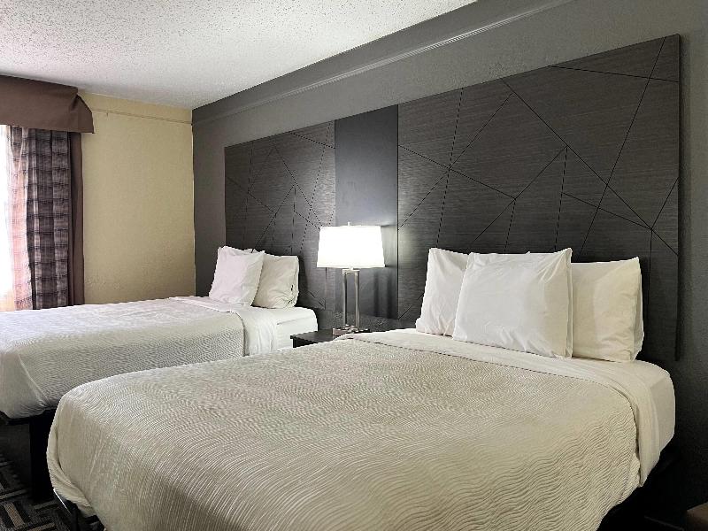 Baymont by Wyndham Indianapolis Airport Lynhurst image