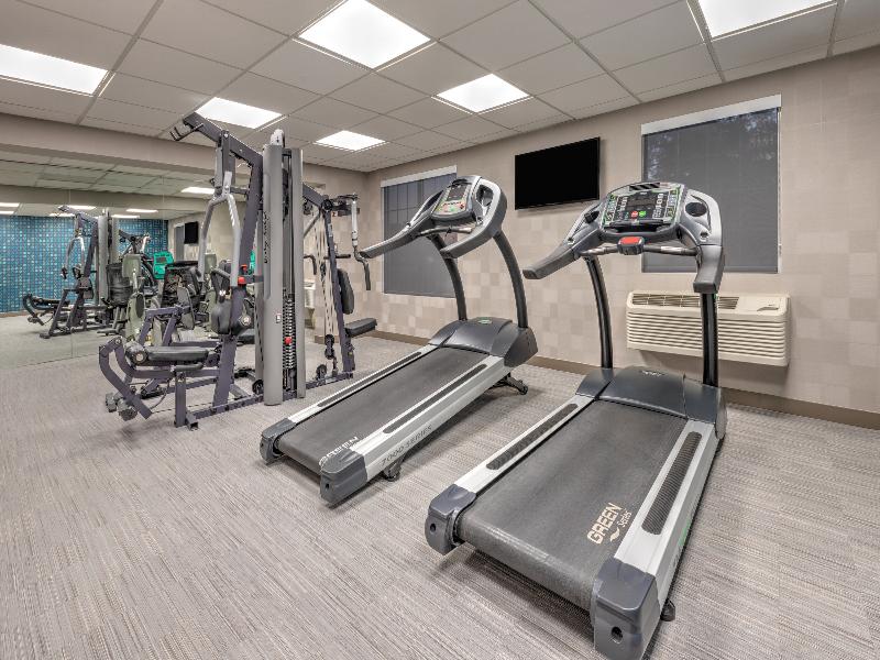 La Quinta Inn & Suites Dallas DFW Airport North image