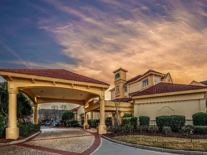La Quinta Inn & Suites Myrtle Beach Broadway   
