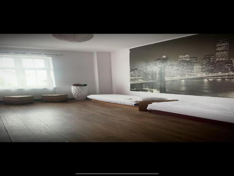 3 City Hostel
