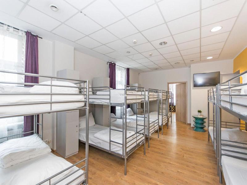 3 City Hostel