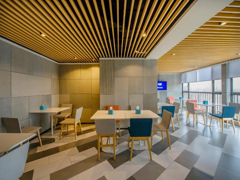 Holiday Inn Express Foshan Chancheng By Ihg image