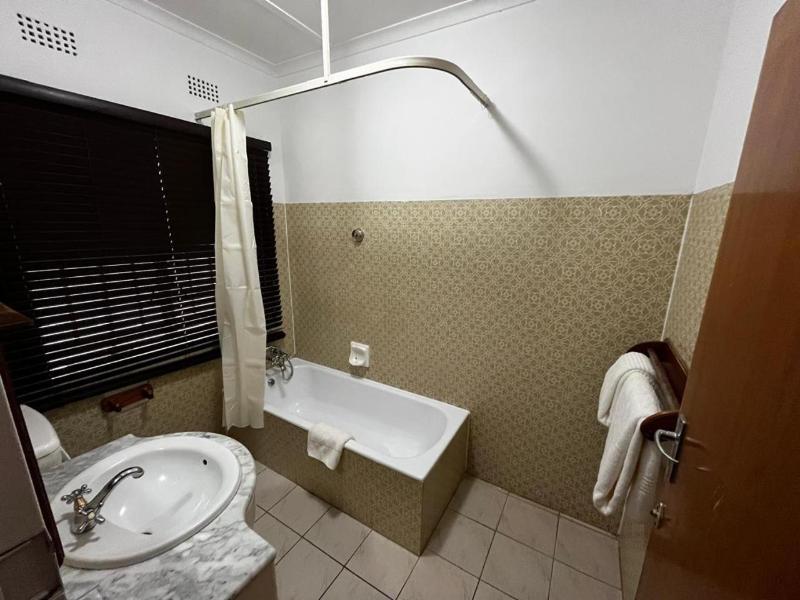 Valley Lodge & Spa image
