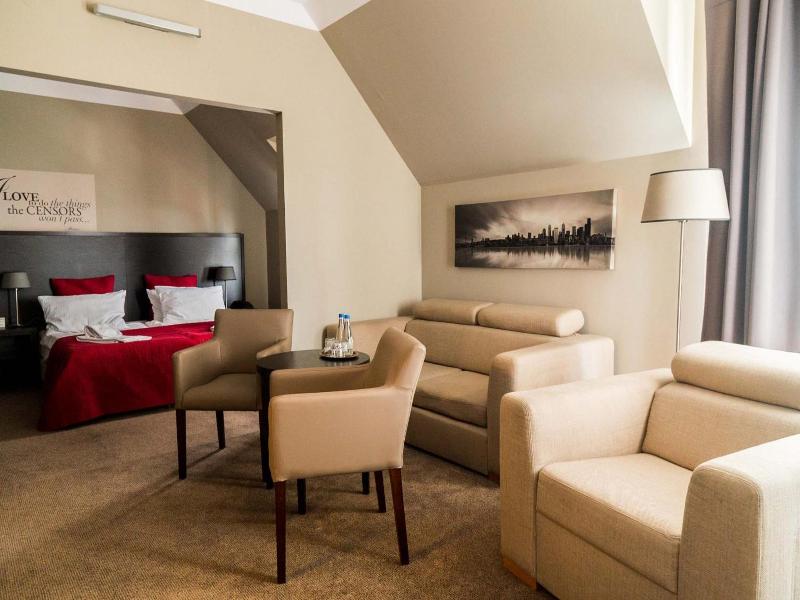 Comm Hotel Poznan Airport image
