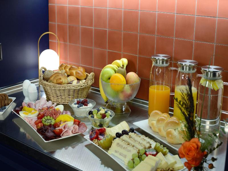 Hotel Profis image