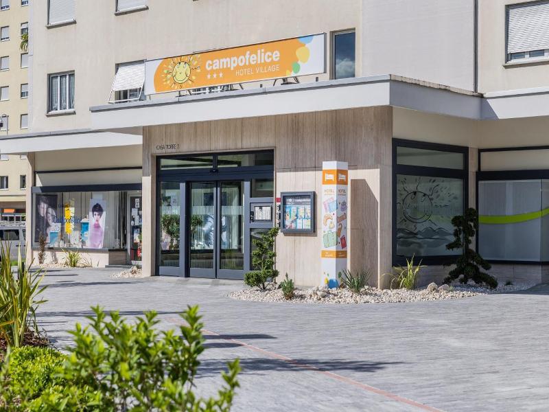 Hotel Village Campofelice image