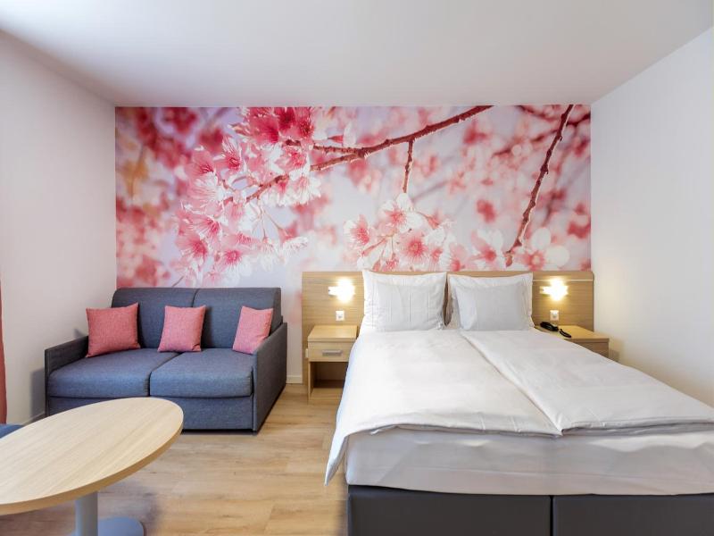 Hotel Village Campofelice image
