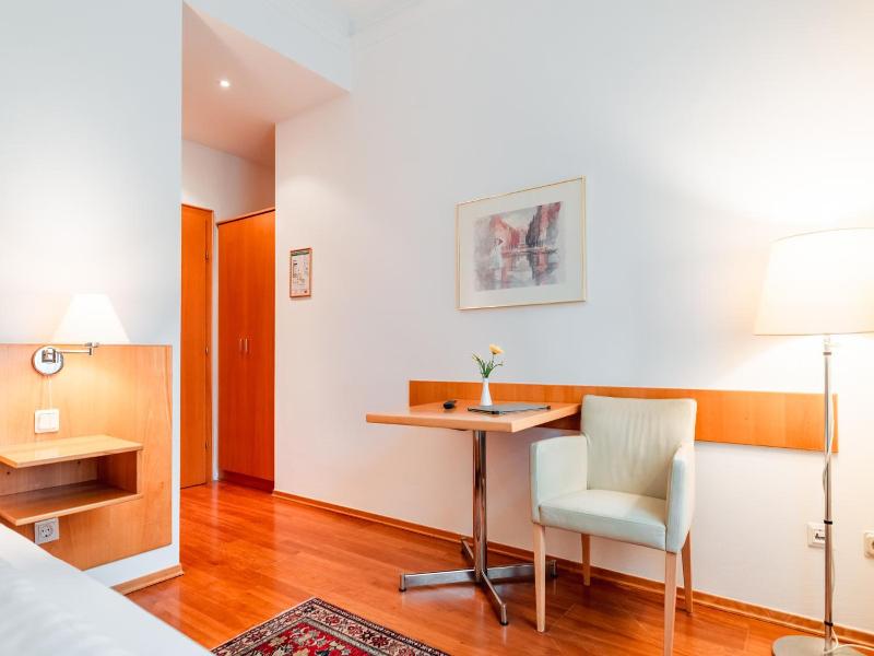 Hotel Markgraf image