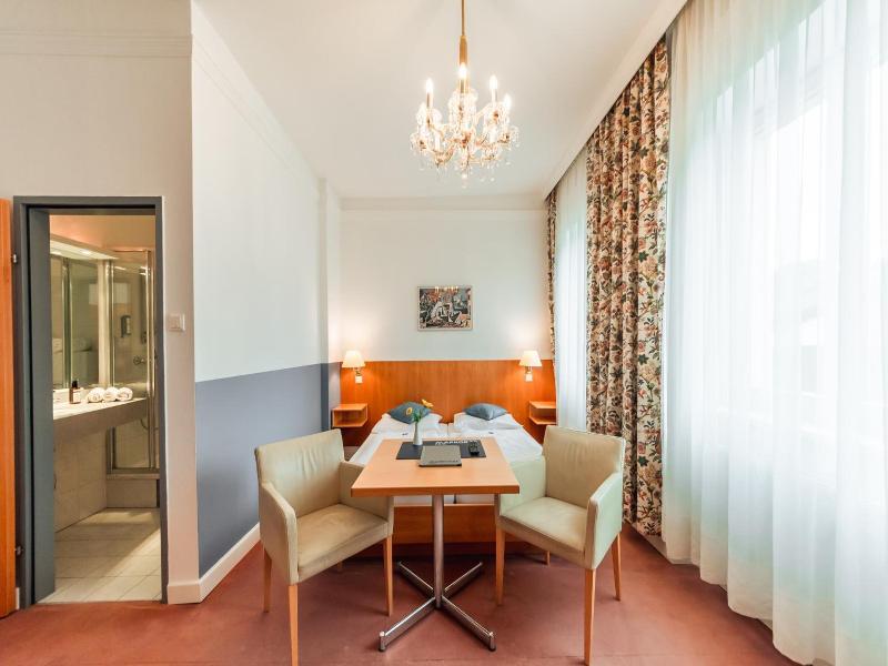 Hotel Markgraf image