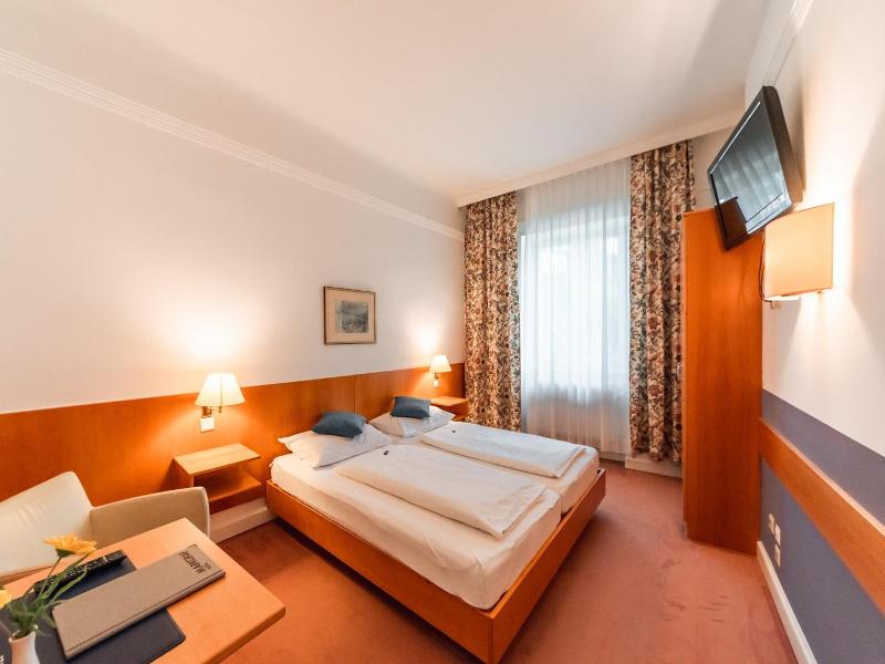 Hotel Markgraf image