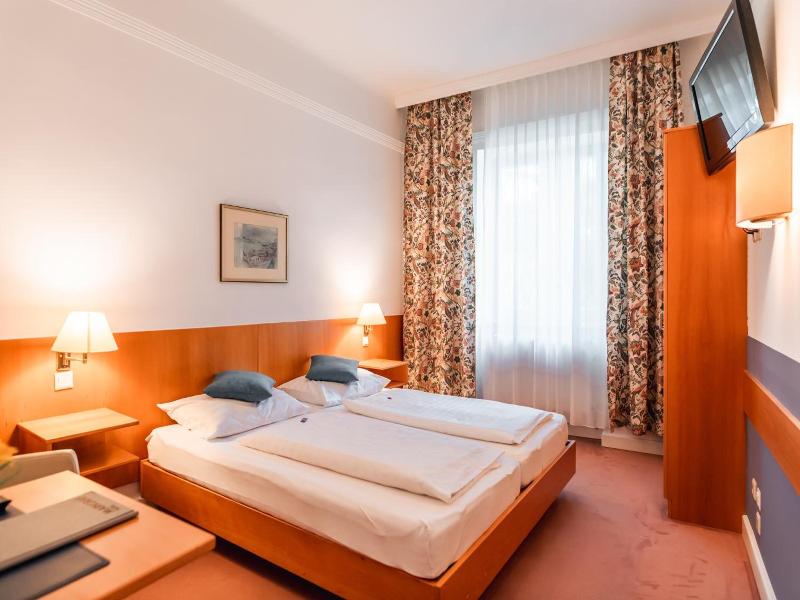 Hotel Markgraf image
