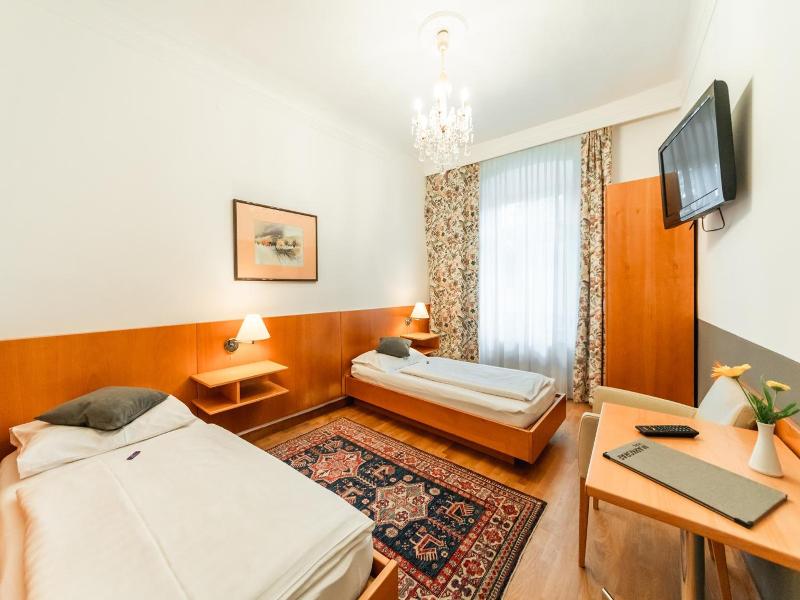 Hotel Markgraf image