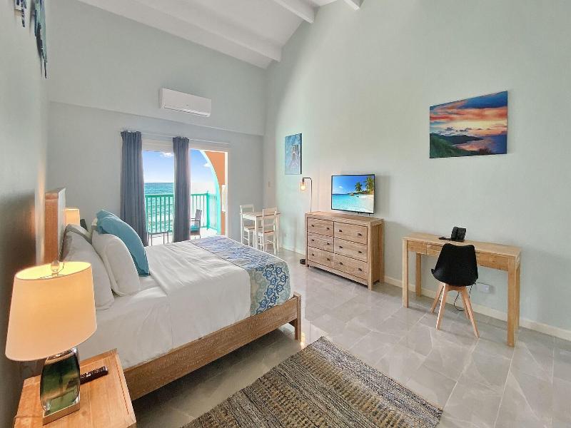 Grapetree Bay Hotel Villas image