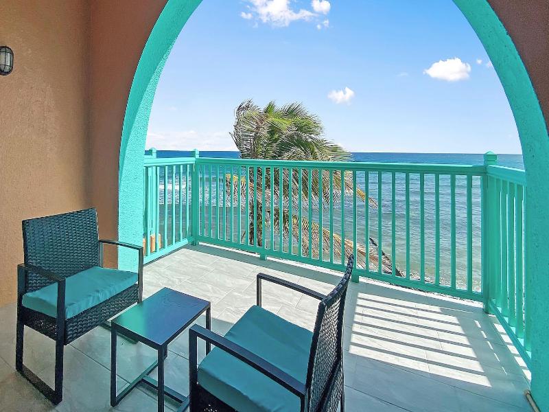Grapetree Bay Hotel Villas image