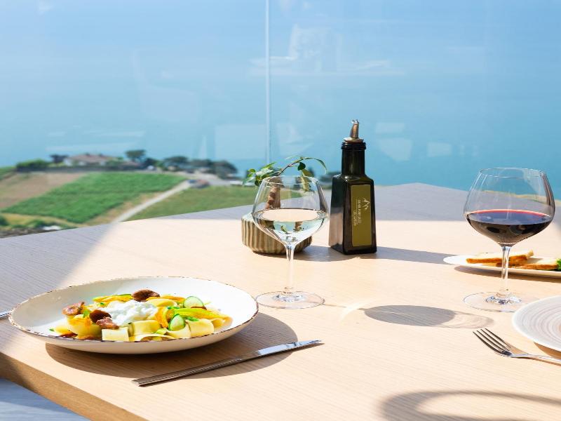 Baron Tavernier Hotel Restaurant & Spa image