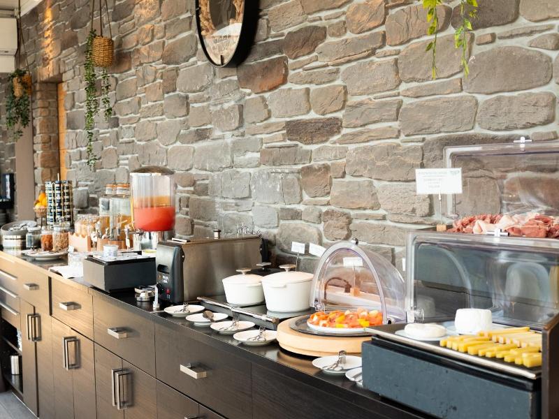 Baron Tavernier Hotel Restaurant & Spa image