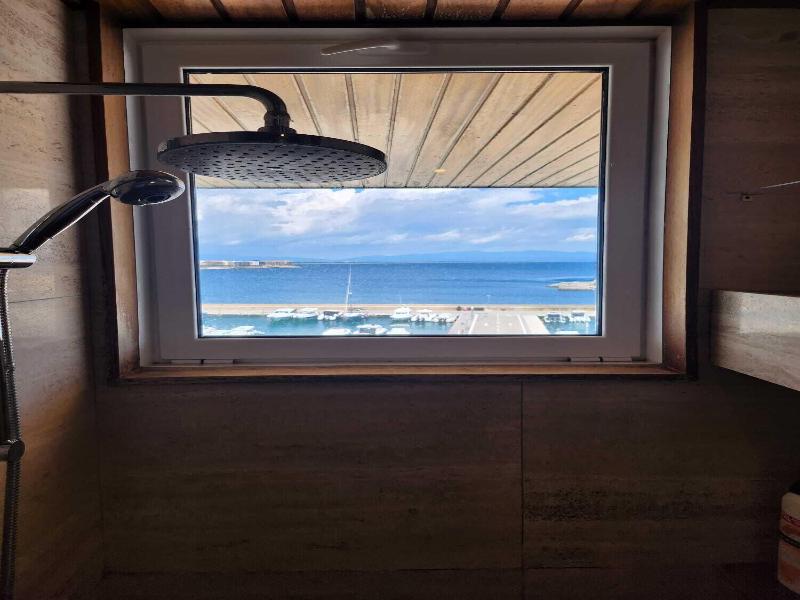 Solo Atico Guest Suites image