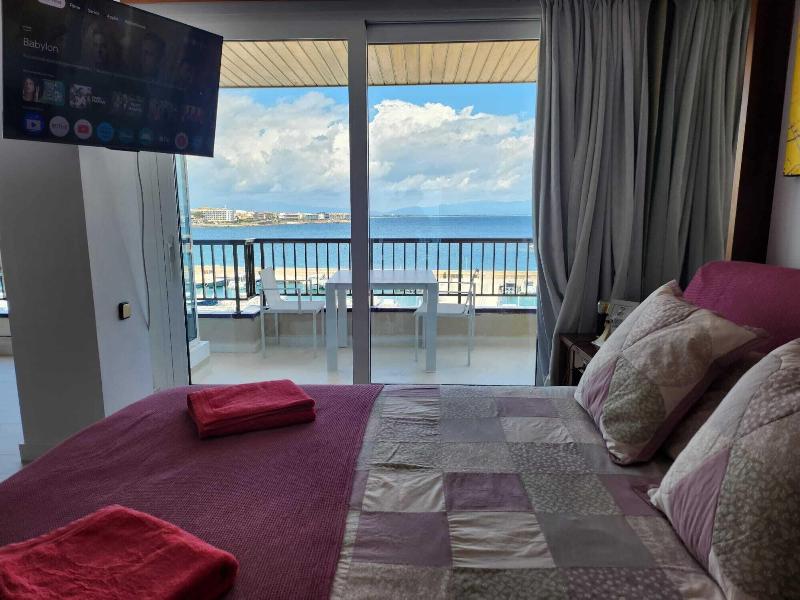 Solo Atico Guest Suites image