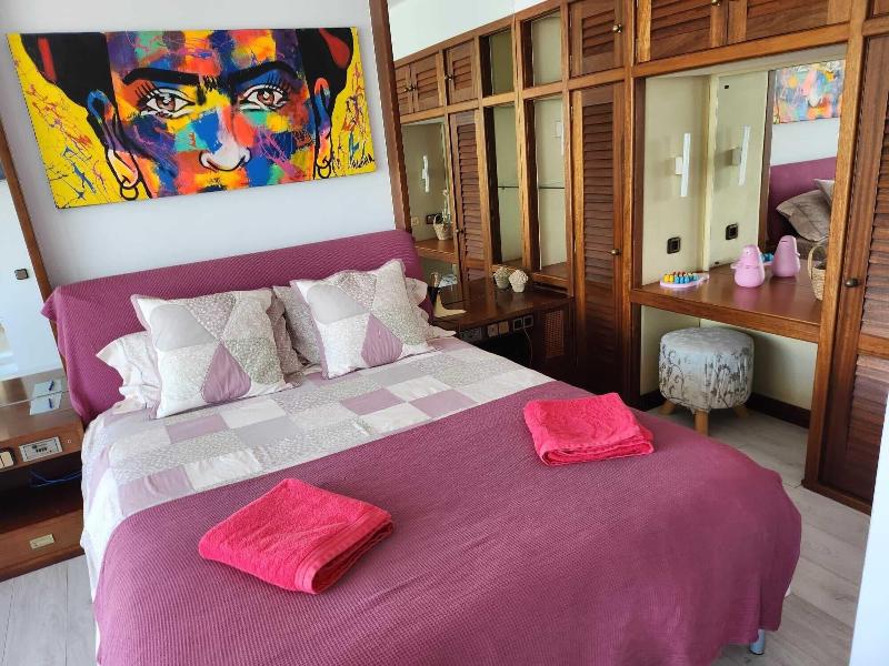 Solo Atico Guest Suites image