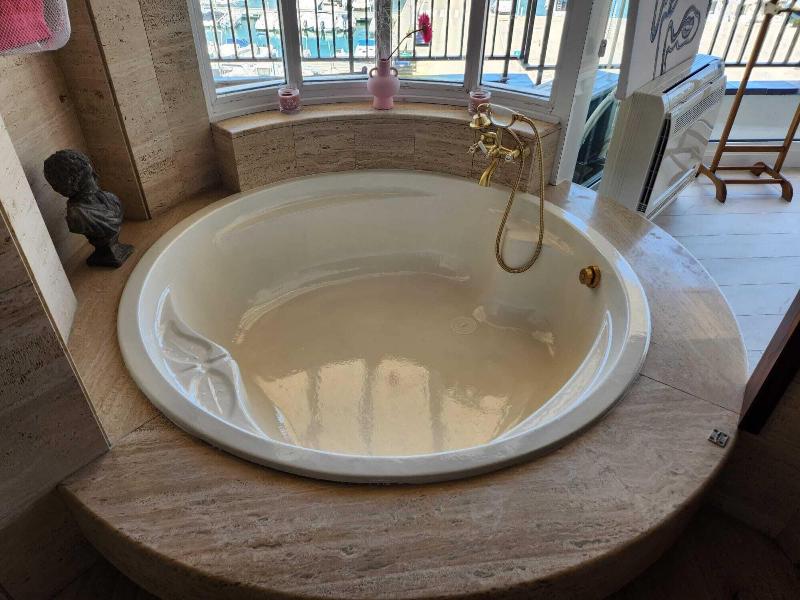 Solo Atico Guest Suites image