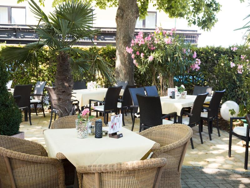"hotel Restaurant Böck ""roter Hahn""" image