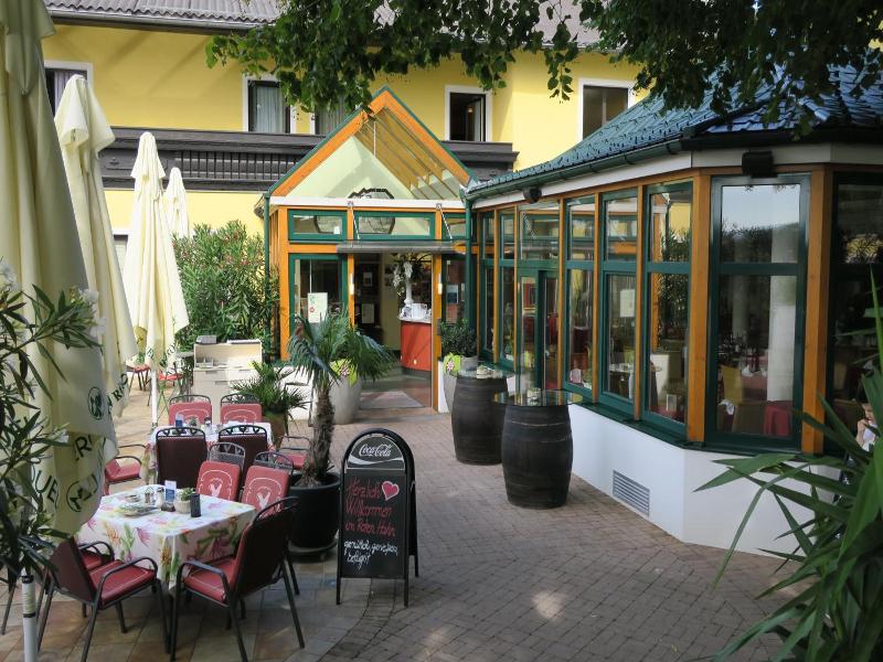 "hotel Restaurant Böck ""roter Hahn""" image