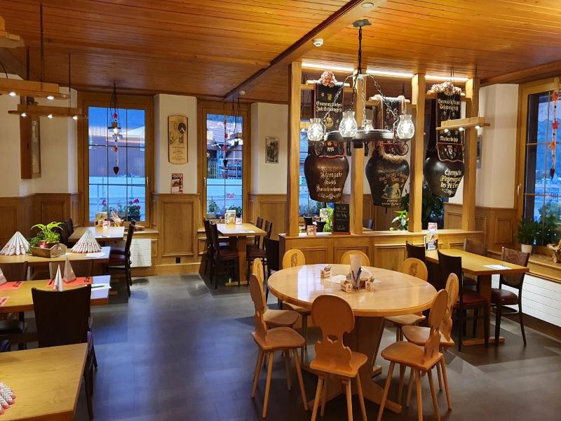 Gasthof Hirschen In Wilderswil image