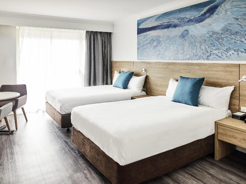 Novotel Cairns Oasis Resort image