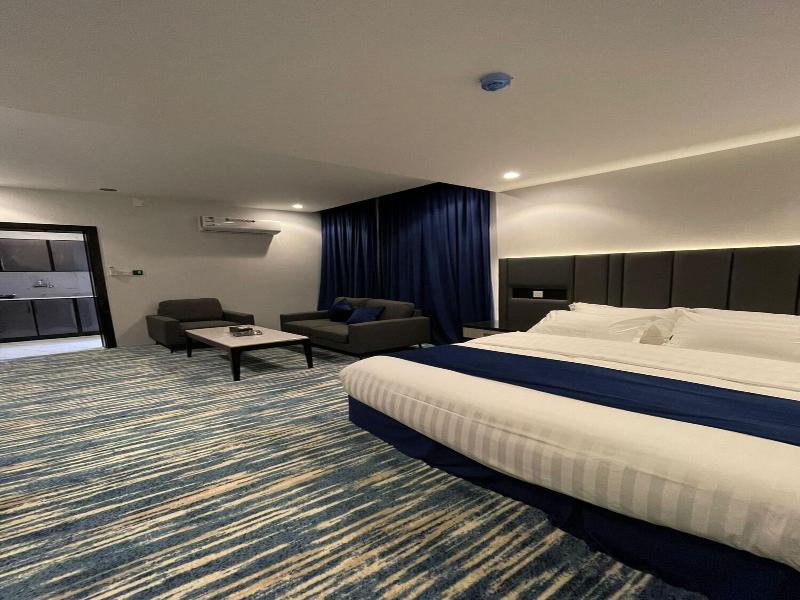 Qimam Park Hotel 1 image