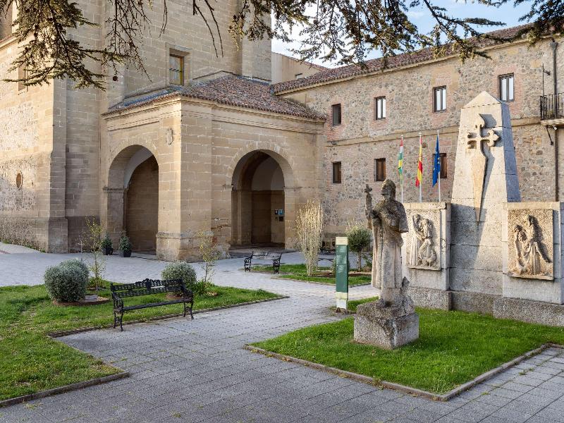 Parador de Santo Domingo Bernardo de Fresneda  image