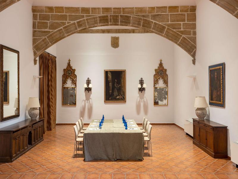 Parador de Santo Domingo Bernardo de Fresneda  image