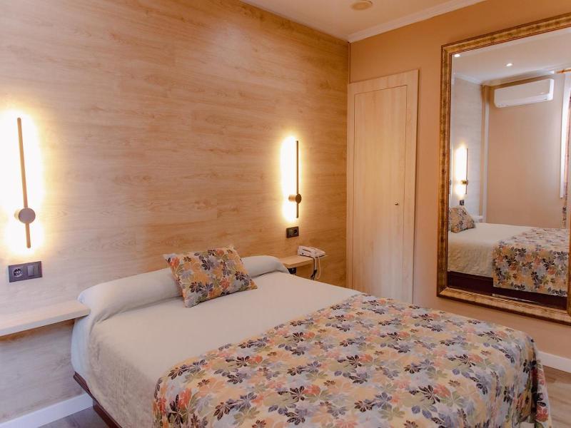 La Siesta image