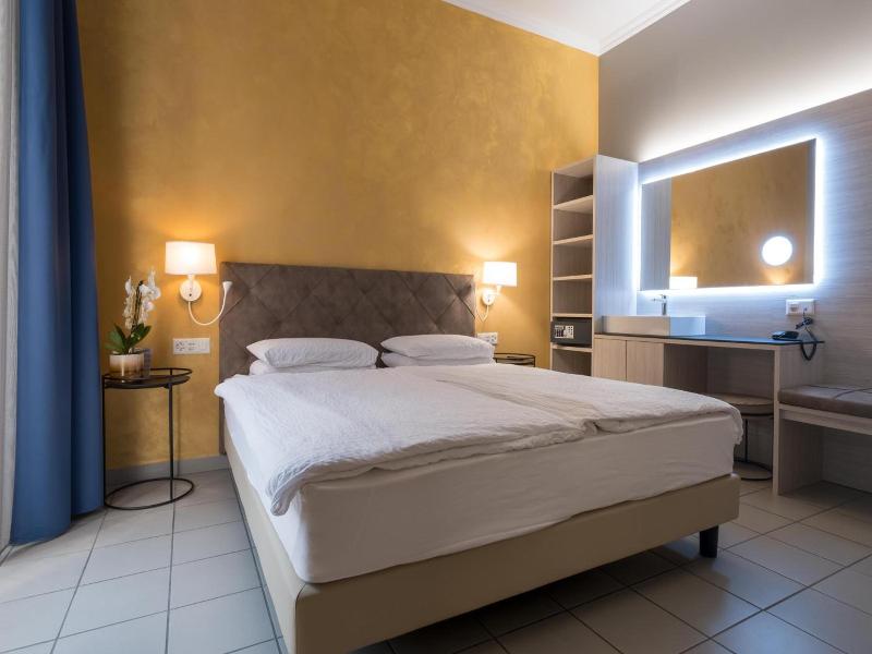 Hotel Zurigo Downtown image