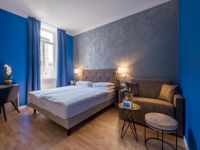 Hotel Zurigo Downtown image