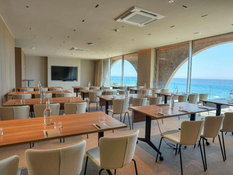Green Coast Hotel Mgallery Collection image