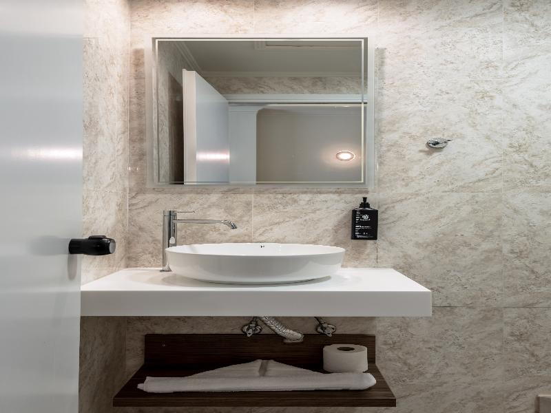 Solimar Topaz | Adults Only image