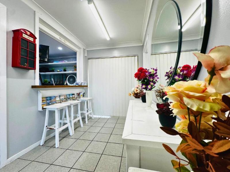Aussie Rest Motel image