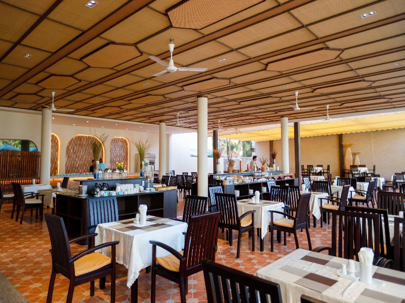 Le Aqua Resort & Spa Phan Thiet image