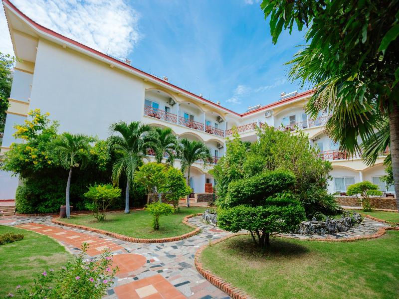 Le Aqua Resort & Spa Phan Thiet image