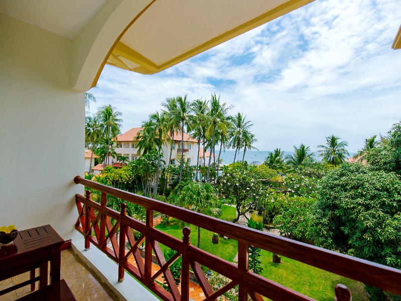 Le Aqua Resort & Spa Phan Thiet image