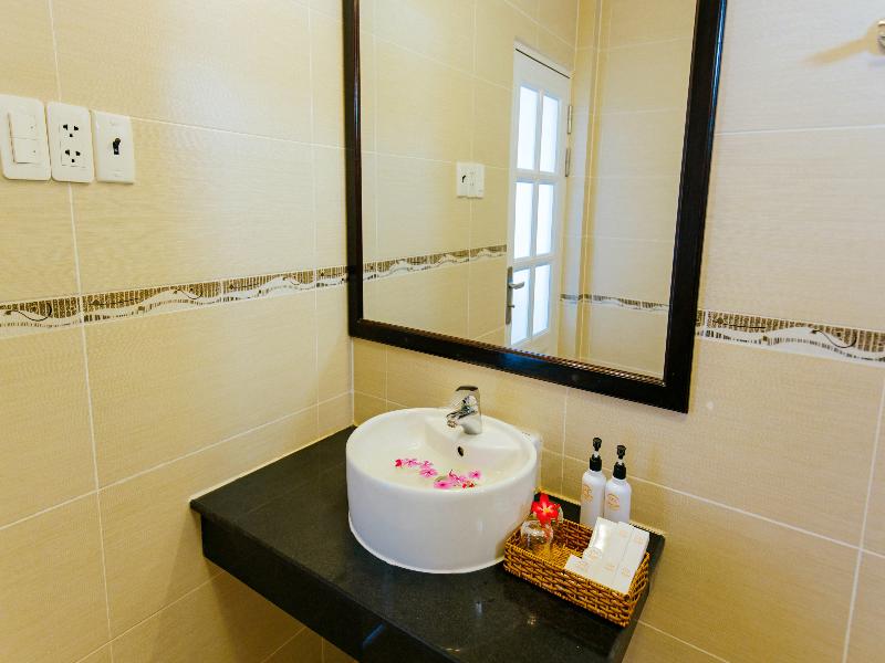 Le Aqua Resort & Spa Phan Thiet image